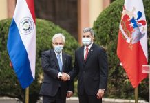 Presidente anuncia aporte adicional de 100 mil dosis de vacunas a Paraguay para colaborar en combate del covid-19
