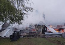 Voraz incendio destruye vivienda en sector Colonia Tres Puentes entre Puerto Montt y Puerto Varas