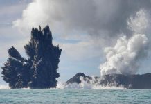 Reportan nueva erupción del volcán submarino Hunga Tonga
