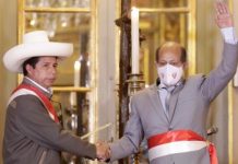 Acusado de violencia intrafamiliar, el primer ministro de Perú renunció tras cuatro días en el cargo