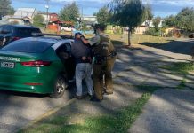 Detienen a dos sujetos acusados de robar $10 millones a pasajera de taxi colectivo en Osorno