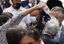 Gobierno calificó como acto de «violencia política» agresión al Presidente Piñera en La Moneda