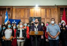 Presidente Boric tras visitar la CUT en la antesala del 1 de mayo: «Firmé proyecto para contener el alza de la parafina»