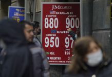 Economista de la ULA: Si gana el apruebo la crisis económica se va a profundizar