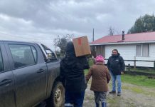 Fresia: Entregan cajas de alimentos a familias afectadas por inundaciones