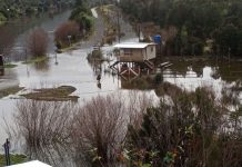 Esta semana continúa entrega de cajas de alimentos a familias afectadas por inundaciones en Fresia