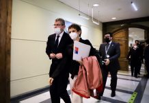 Gobierno anuncia querella por amenazas contra parlamentarios para evitar nuevo proceso constituyente