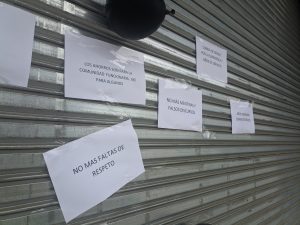 Funcionarios de COMPIN exigen mejoras salariales