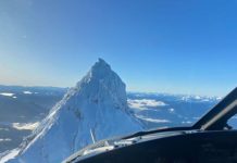 Ejército y familiares despiden a los dos militares fallecidos en el volcán Puntiagudo tras realizar un ascenso al macizo