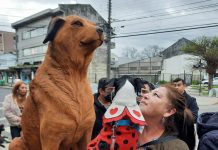 Inmortalizan a Don Luis en escultura buscando alzar la tenencia responsable de mascotas