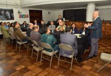 Establecen acciones para enfrentar la delincuencia y la venta informal previo a festividades en Osorno