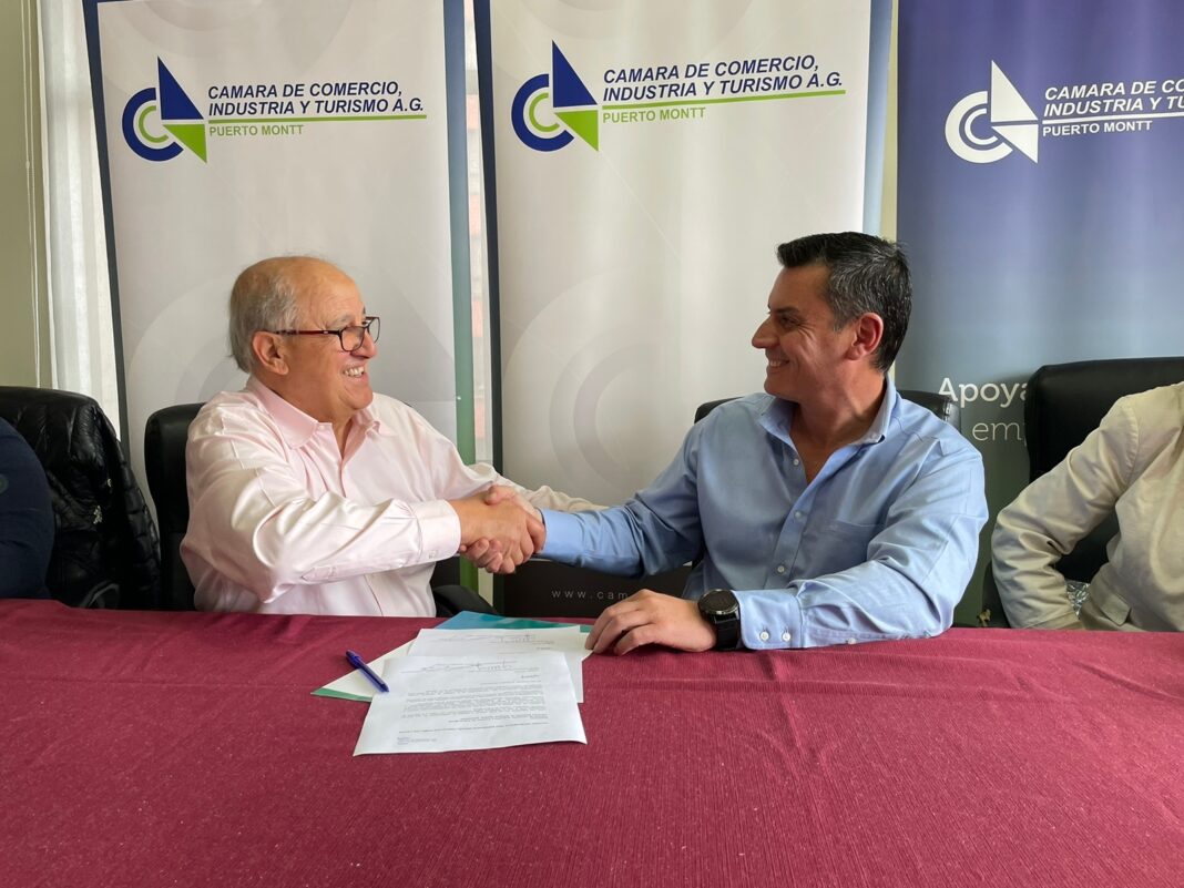 FIRMA CONVENIO CÁMARA DE COMERCIO DE PUERTO MONTT (4)