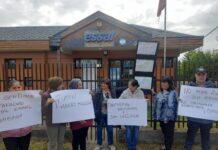Vecinos de villa San José de Los Muermos protestan por cobros excesivos en cuentas de agua