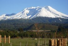 A 10 años del Calbuco, 6 de cada 10 construcciones rurales en Puerto Varas no tienen permiso