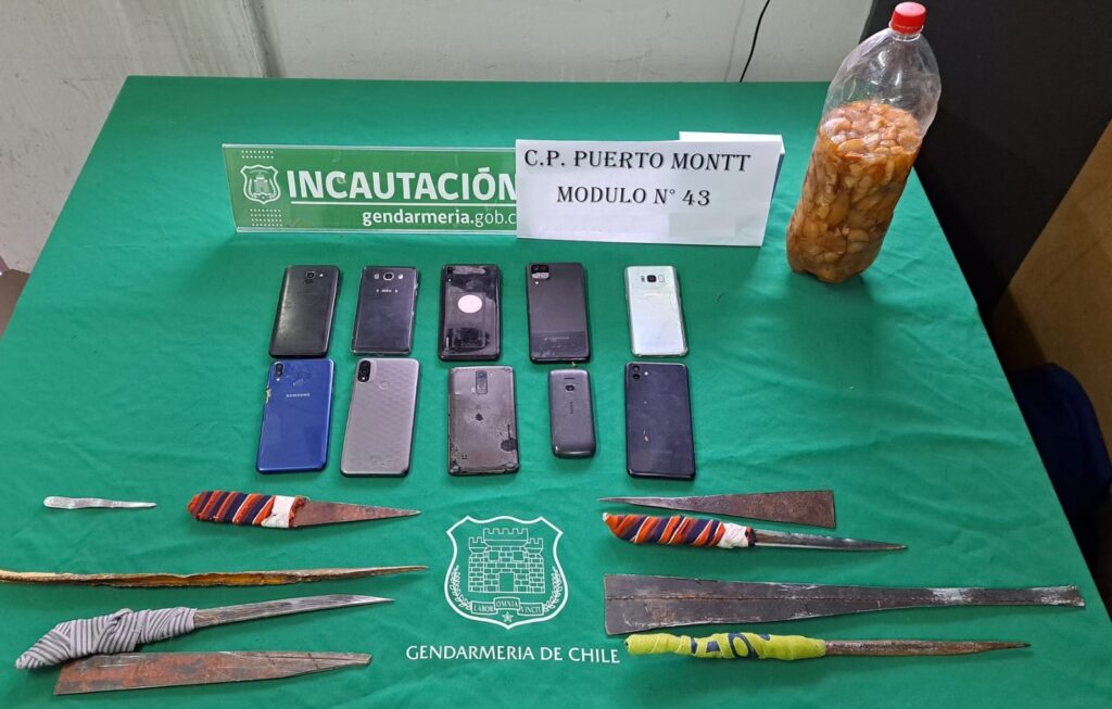 Realizan operativo simultáneo a cárceles de Osorno y Puerto Montt