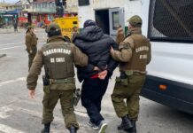 Tres chilenos y dos colombianos fueron detenidos por portar cocaína en el centro de Puerto Montt