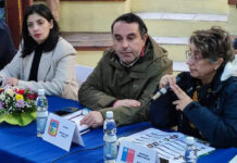 Ministra López comprometió exigir cumplimiento de contrato de empresas globales en Chiloé