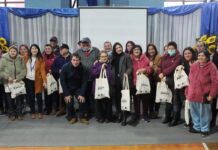 Seremi de Energía entregó 150 kits de ahorro energético a familias de la comuna de Fresia