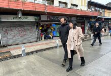 Denuncian paralización de obras en calle Varas de Puerto Montt por presunta quiebra de empresa a cargo de las faenas