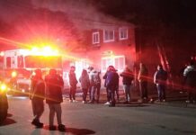 Incendio de minimarket en Puerto Varas movilizó a cuatro compañías de bomberos