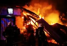Voraz incendio destruyó vivienda durante esta madrugada en Puerto Montt