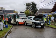 Confuso incidente en Osorno terminó en colisión entre vehículo particular y micro además de disparos en la vía pública