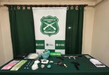 OS7 de Carabineros detuvo en Alerce a sujeto con droga y decomisó tres armas de fuego y municiones