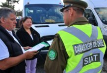 Fiscalizan furgones escolares en Puerto Montt: piden informarse sobre idoneidad para el traslado de menores de edad