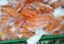 Decomisan 335 kilos de carne y salchichas desde carnicería de Rahue Bajo