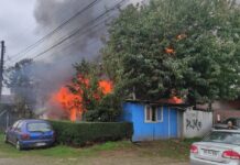 Incendio en Osorno deja tres inmuebles con daños y seis damnificados