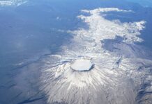 Experto explica que sismos asociados a la fractura de rocas volcánicas son normales en complejos montañosos