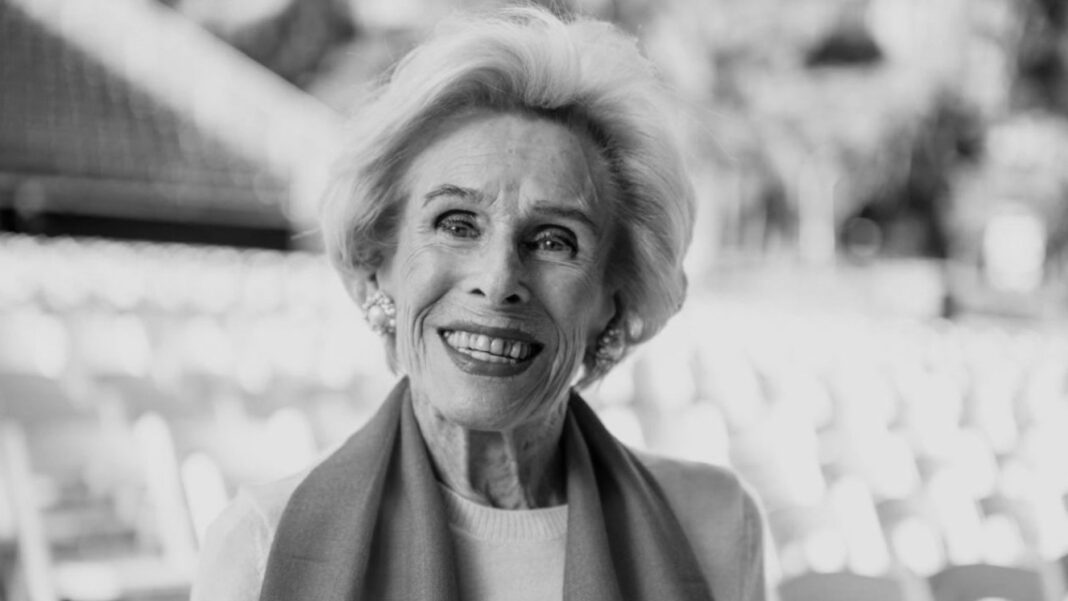 MARY-ROSE-MAC-GILL-MUERE