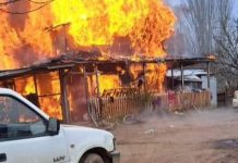 Incendio en sector rural de Osorno deja una vivienda destruida y daños menores a vehículos