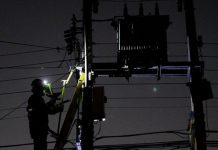 Gobierno presiona a empresas para reestablecer el servicio de electricidad lo antes posible: falta regulación, pero no son excusas