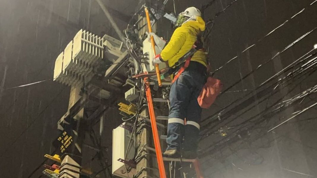 ¡Apagon-masivo-en-la-Region-Metropolitana-Mas-de-8000-hogares-sin-luz