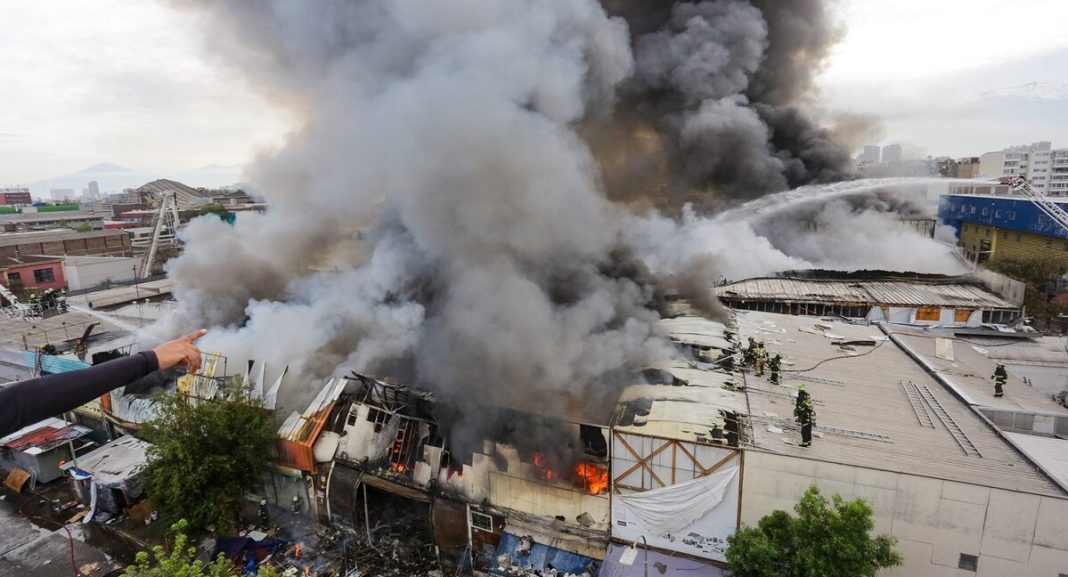 29-131048_i801_incendio-meiggs-a1-1200x648