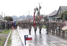 Realizan inédito desfile preparatorio en el sector rural de Cancura: vecinos aguantaron estoicos la lluvia