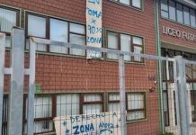 Toma de local de votación en la región será depuesta en las próximas horas por asistentes de la educación