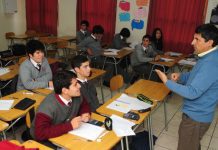 Alcalde electo de Puerto Montt rechaza despedir docentes y apunta a reducir área administrativa