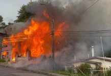 Vecinos piden demoler restos de vivienda quemada por «okupas» y donde mataron a un hombre en Puerto Montt