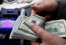 Dólar sigue trepando y ya supera los $1.015