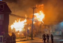 Testigo de fatal incendio en Puerto Montt dice que fuego se inició en casa donde «llegaban personas ebrias»