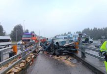 Purranque: Camioneta impactó contra barrera de contención en peaje de ruta 5