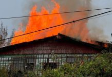 Nuevo incendio afectó a casa okupa en el Barrio Puerto de la capital regional