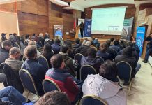 Ordeña robótica de vacas lecheras reunió a agricultores