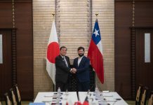 Presidente Boric se reunió con Primer Ministro de Japón en inicio de gira por Asia
