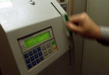 Horas extras de oro: abogado del Minsal lidera pagos con más de $11 millones al año