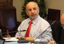 Senador Castro y viajes con licencias médicas: «Es la punta del iceberg»