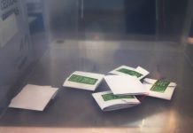 Mujer llegó a ser vocal de mesa pero fue arrestada por orden de detención