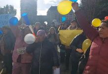 Feriantes informales llegan a acuerdo con Bertín: podrán instalarse en calle Errázuriz, pero no en la plaza PAC